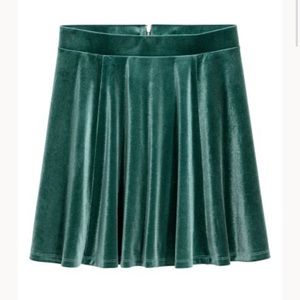 H&M | Green Velvet Skater Skirt Large
